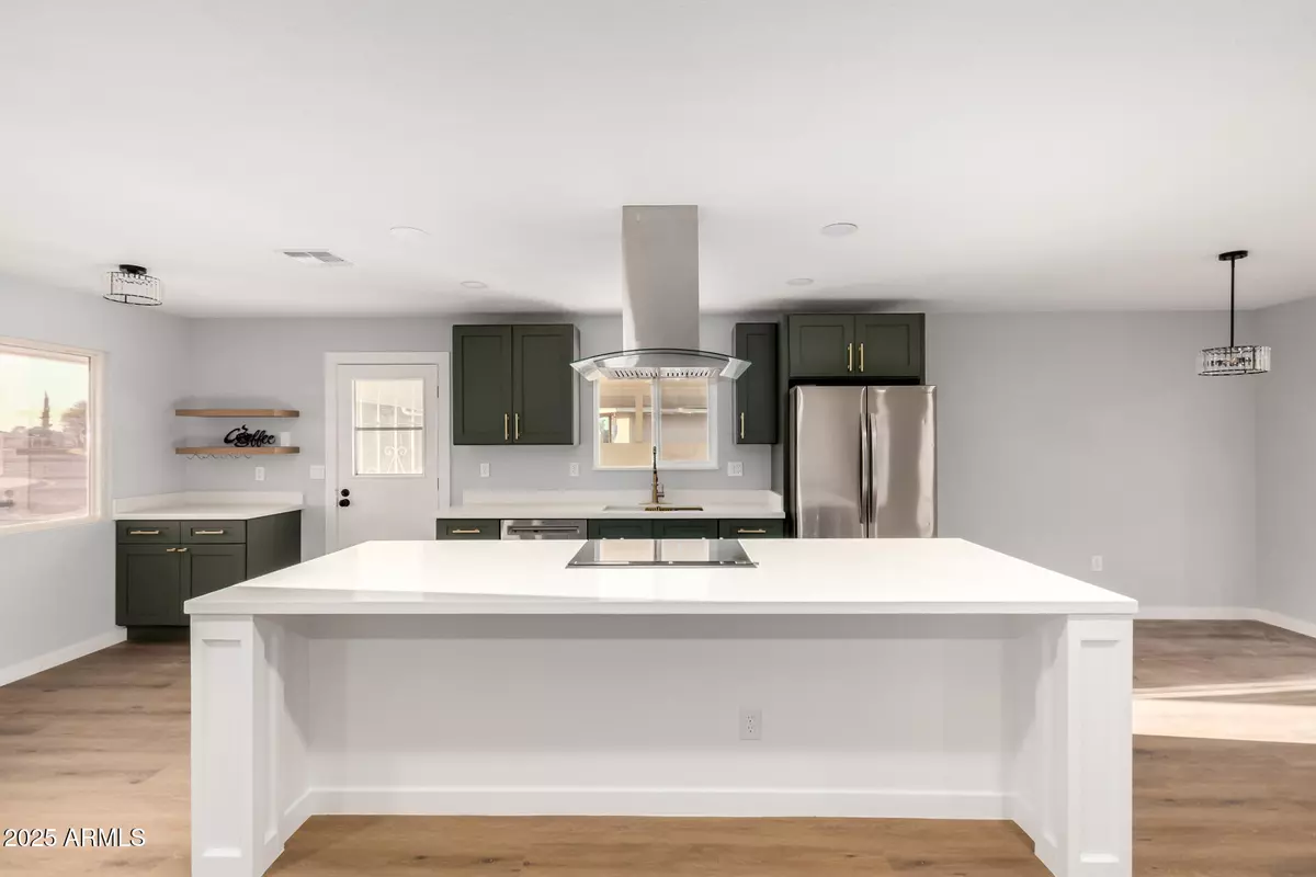 Sun City, AZ 85351,10210 W CHARTER OAK Drive