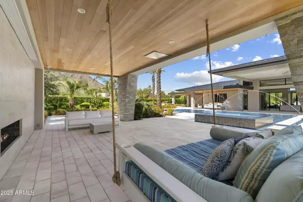 Paradise Valley, AZ 85253,5001 N WILKINSON Road