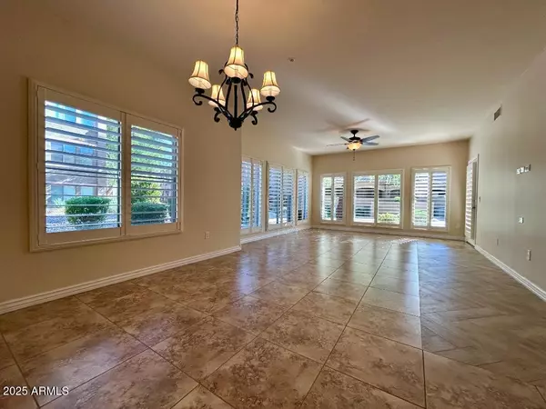 Phoenix, AZ 85054,5350 E DEER VALLEY Drive #1261