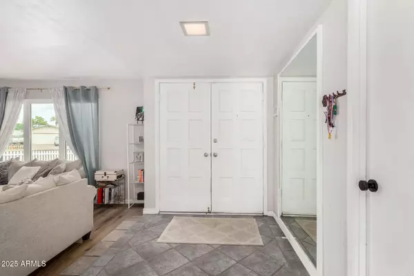 Tempe, AZ 85282,4616 S Poplar Street