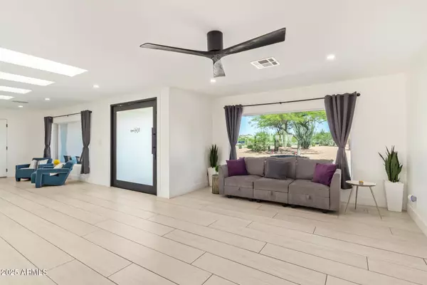 Scottsdale, AZ 85266,6085 E QUAIL TRACK Drive