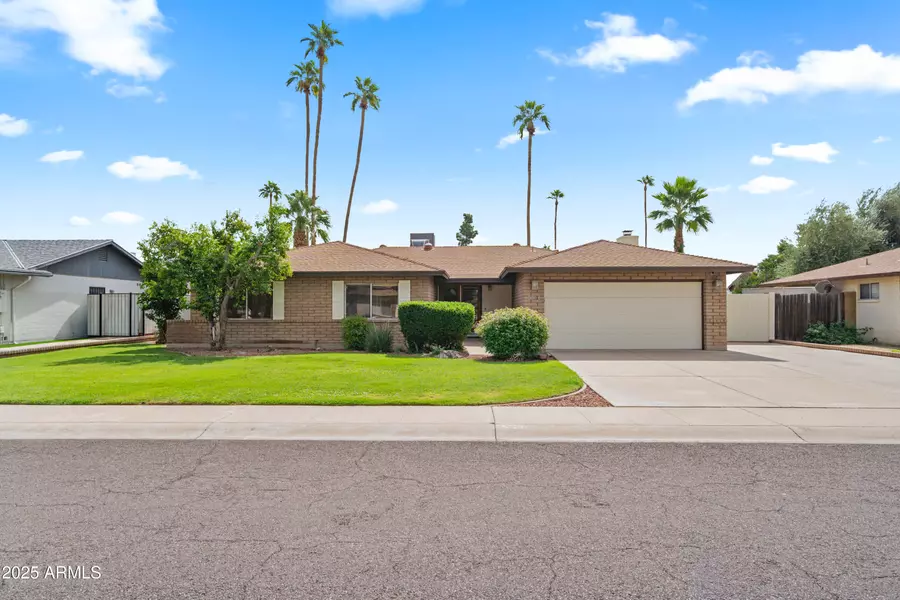 5219 W EL CAMINITO Drive, Glendale, AZ 85302