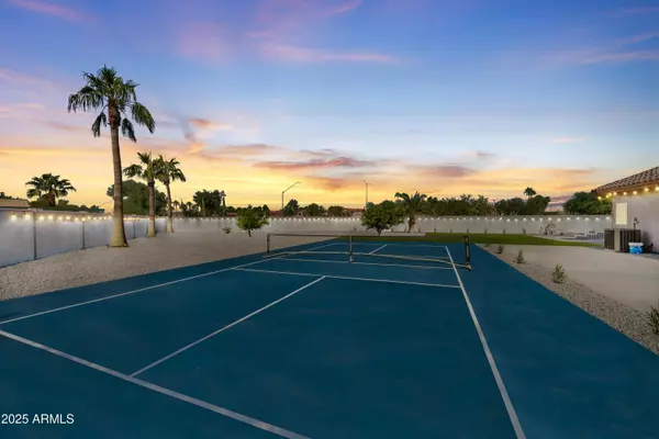 Glendale, AZ 85310,6994 W MONTE LINDO --
