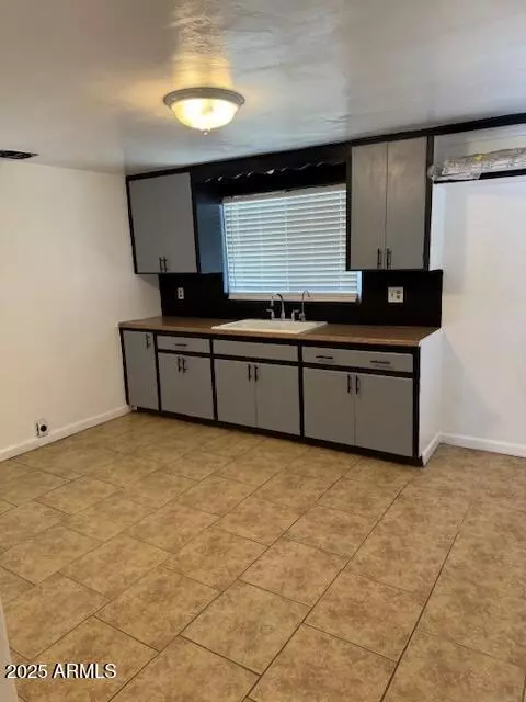 Mesa, AZ 85201,416 N LEWIS --