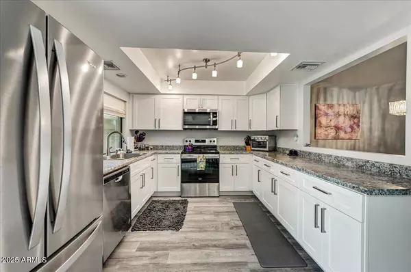 Phoenix, AZ 85023,16063 N 26TH Avenue