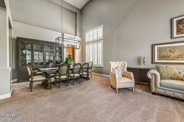 Scottsdale, AZ 85255,10943 E WINCHCOMB Drive