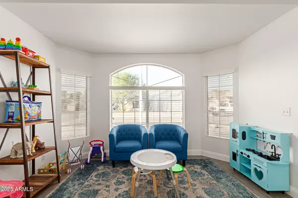 Chandler, AZ 85225,711 E LOS ARBOLES Court