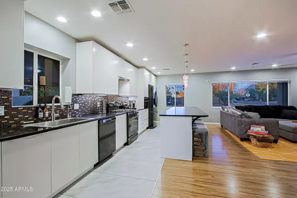 Scottsdale, AZ 85257,2824 N 82ND Street