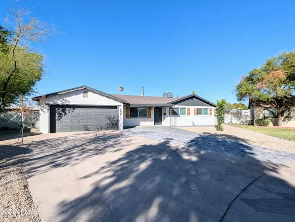 Mesa, AZ 85201,121 N FLINT Circle