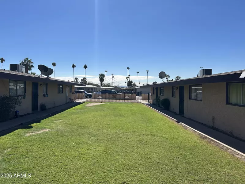 2134 W HEATHERBRAE Drive, Phoenix, AZ 85015