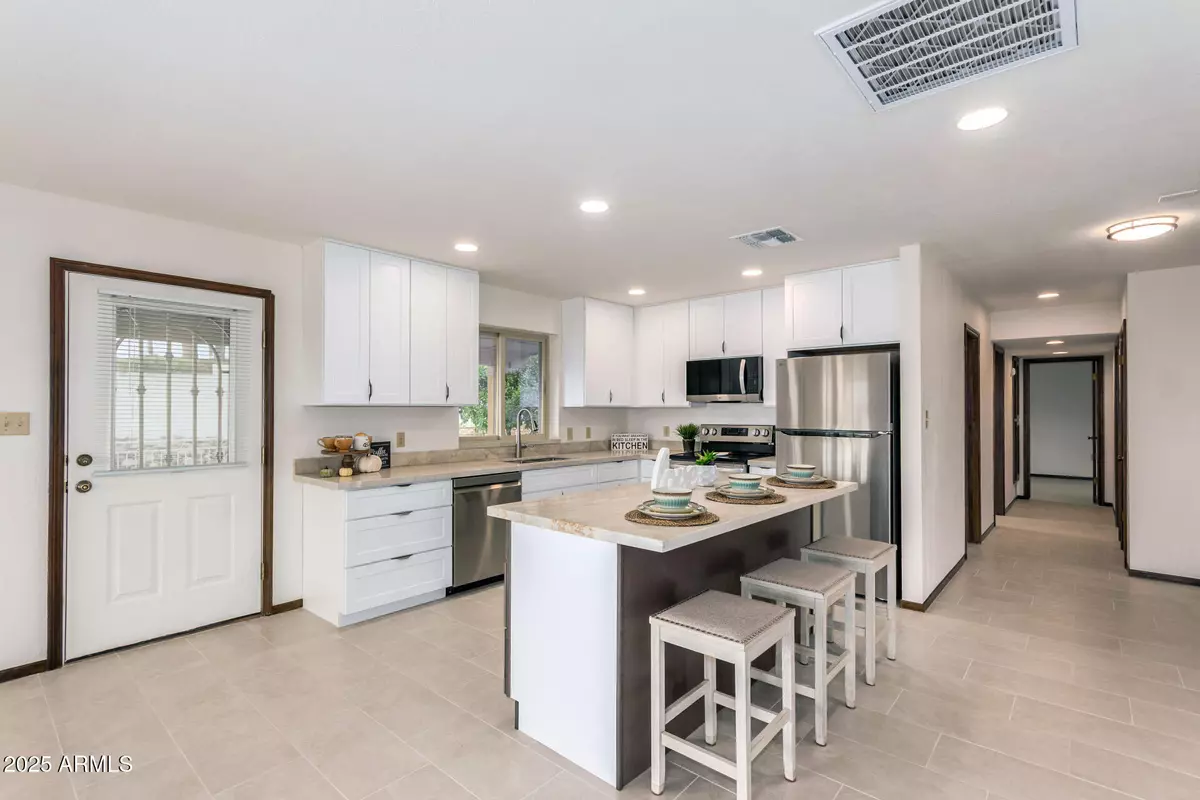 Fountain Hills, AZ 85268,16449 E FAIRLYNN Drive