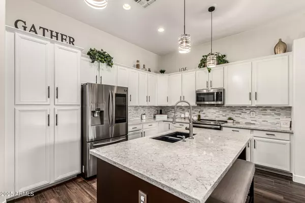 Gilbert, AZ 85297,3827 S SETON Avenue