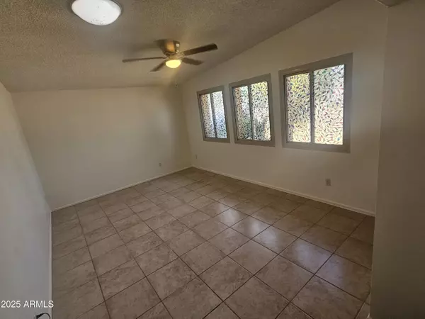 Phoenix, AZ 85028,3707 E Paradise Drive