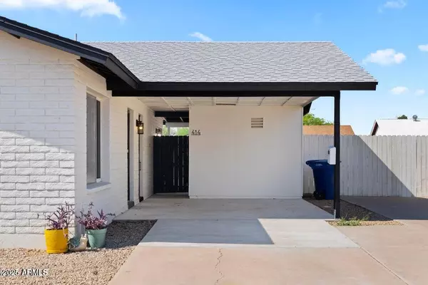 Tempe, AZ 85282,414 W SANTA CRUZ Drive