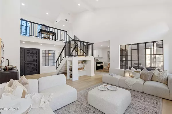 Scottsdale, AZ 85260,11011 N 92ND Street #1106