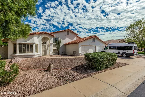 Phoenix, AZ 85032,14811 N 44TH Place