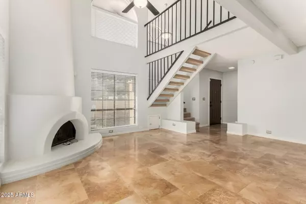 Phoenix, AZ 85020,10240 N 12th Place #2