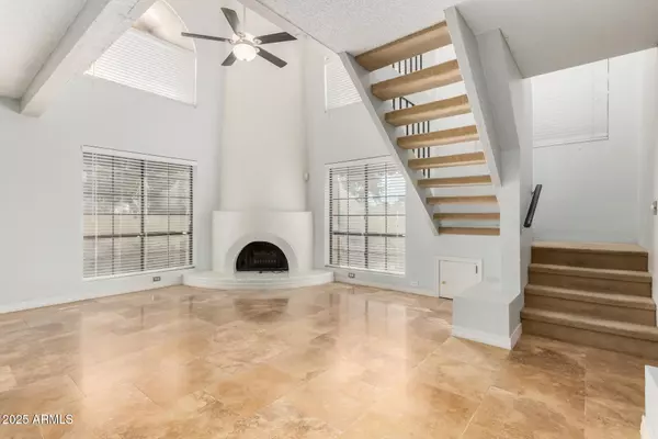 Phoenix, AZ 85020,10240 N 12th Place #2