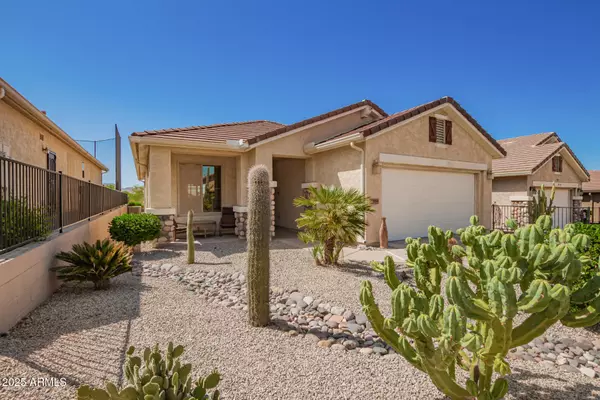 32004 N SKYLINE Drive, San Tan Valley, AZ 85143
