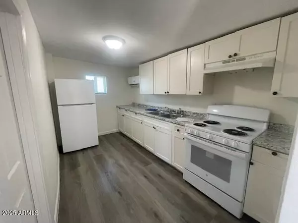 4301 S 7th Avenue #12, Phoenix, AZ 85041