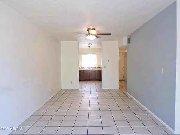 Sierra Vista, AZ 85635,4251 PLAZA ORO LOMA -- #A