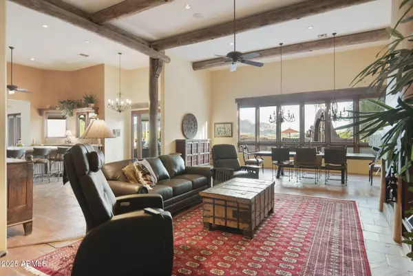 Paradise Valley, AZ 85253,4320 E DESERT CREST Drive