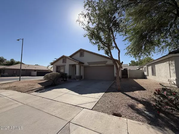16685 W Moreland Street, Goodyear, AZ 85338