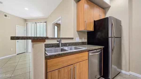 Phoenix, AZ 85054,6900 E PRINCESS Drive #1116