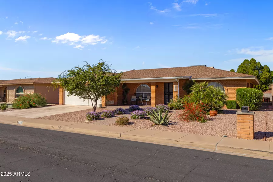 4230 E CARMEL Avenue, Mesa, AZ 85206
