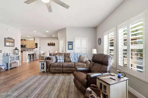 Phoenix, AZ 85085,2425 W Bronco Butte Trail #2039