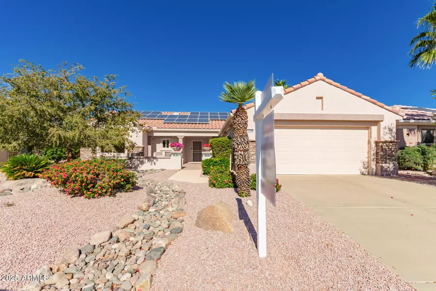 15208 W LAS BRIZAS Lane, Sun City West, AZ 85375