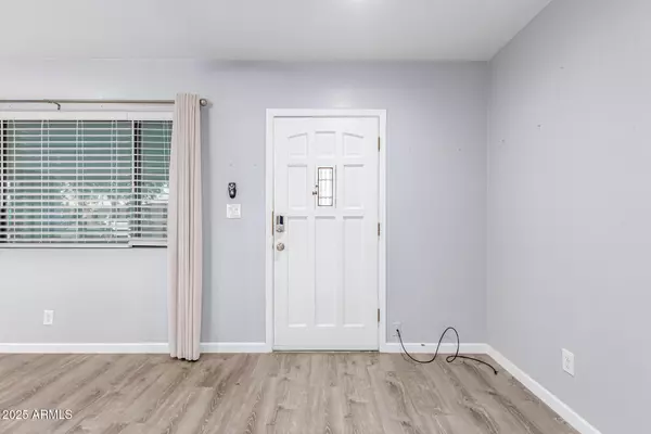 Phoenix, AZ 85014,749 E MONTEBELLO Avenue #230