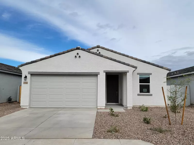 2506 E Fortana Drive, San Tan Valley, AZ 85143