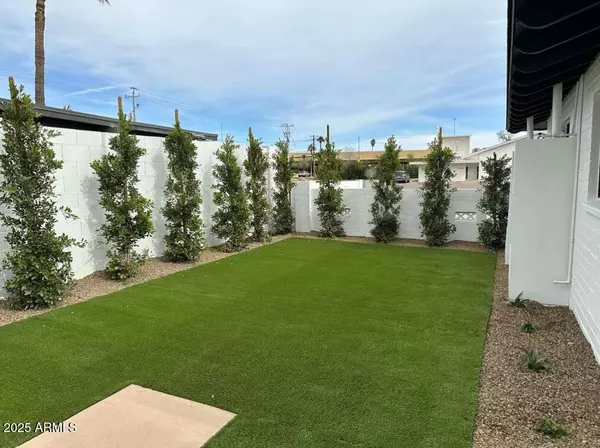 Phoenix, AZ 85016,3330 N 18TH Street