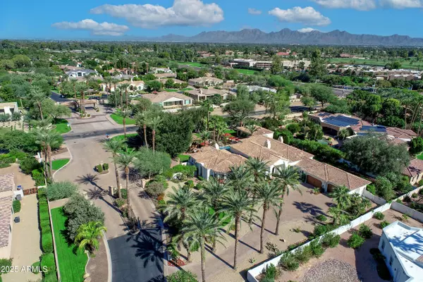 Paradise Valley, AZ 85253,7437 N 71ST Street