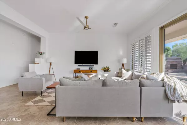 Chandler, AZ 85248,505 W HEMLOCK Way