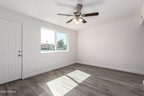 Mesa, AZ 85201,46 E IVY Street