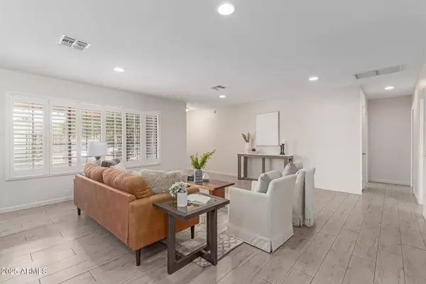 Scottsdale, AZ 85257,8110 E WINDSOR Avenue