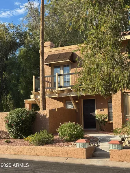 730 E NORTH Lane #2, Phoenix, AZ 85020