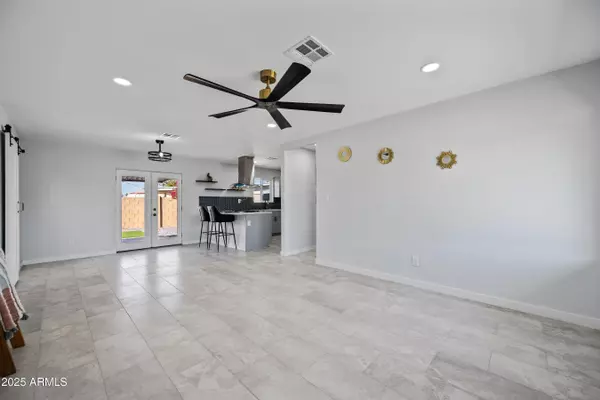 Phoenix, AZ 85008,3347 E PALM Lane