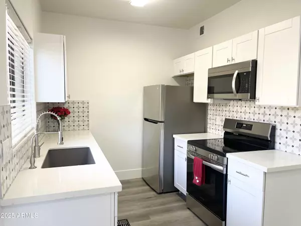 Scottsdale, AZ 85258,9600 N 96TH Street #208