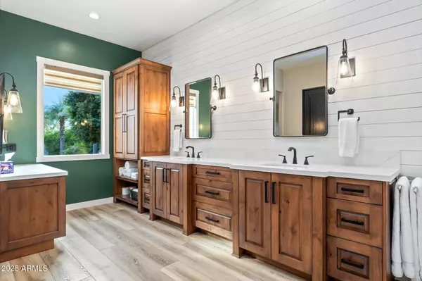 Phoenix, AZ 85086,1510 E CLOUD Road