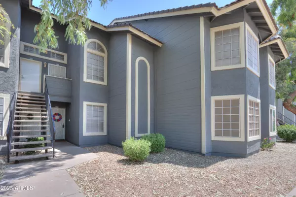 Chandler, AZ 85226,255 S KYRENE Road #111