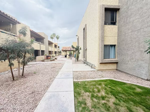 Tempe, AZ 85282,1125 E Broadway Road #117