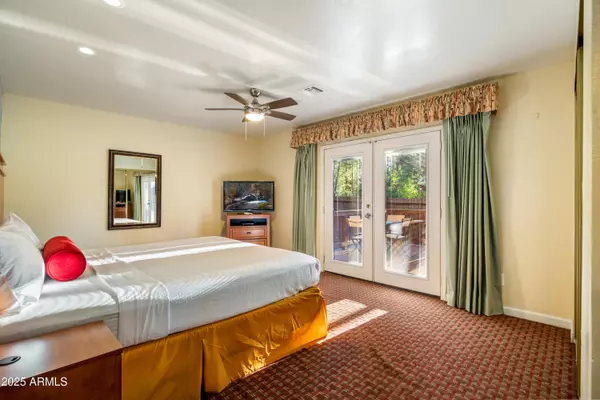 Pinetop, AZ 85935,5829 E BUCK SPRINGS Road #153