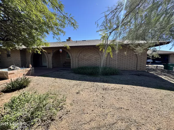 8233 E CULVER Street, Mesa, AZ 85207