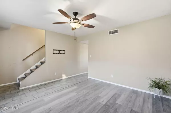 Scottsdale, AZ 85251,6909 E OSBORN Road #C