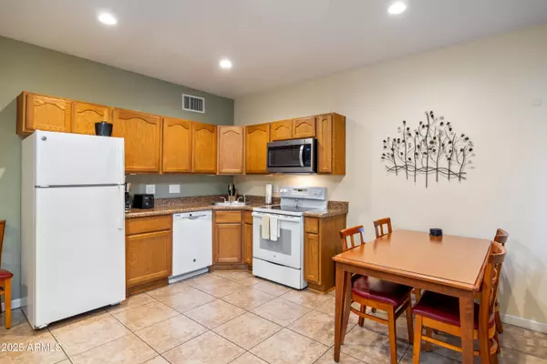 Pinetop, AZ 85935,5829 BUCK SPRINGS Road #160