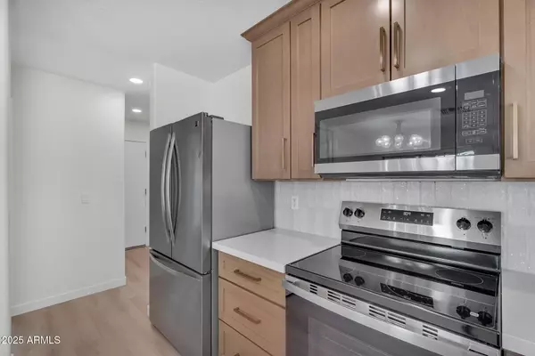 San Tan Valley, AZ 85140,39605 N ZAMPINO Street