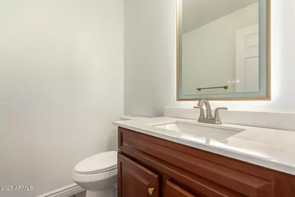 Phoenix, AZ 85024,1226 E WAHALLA Lane